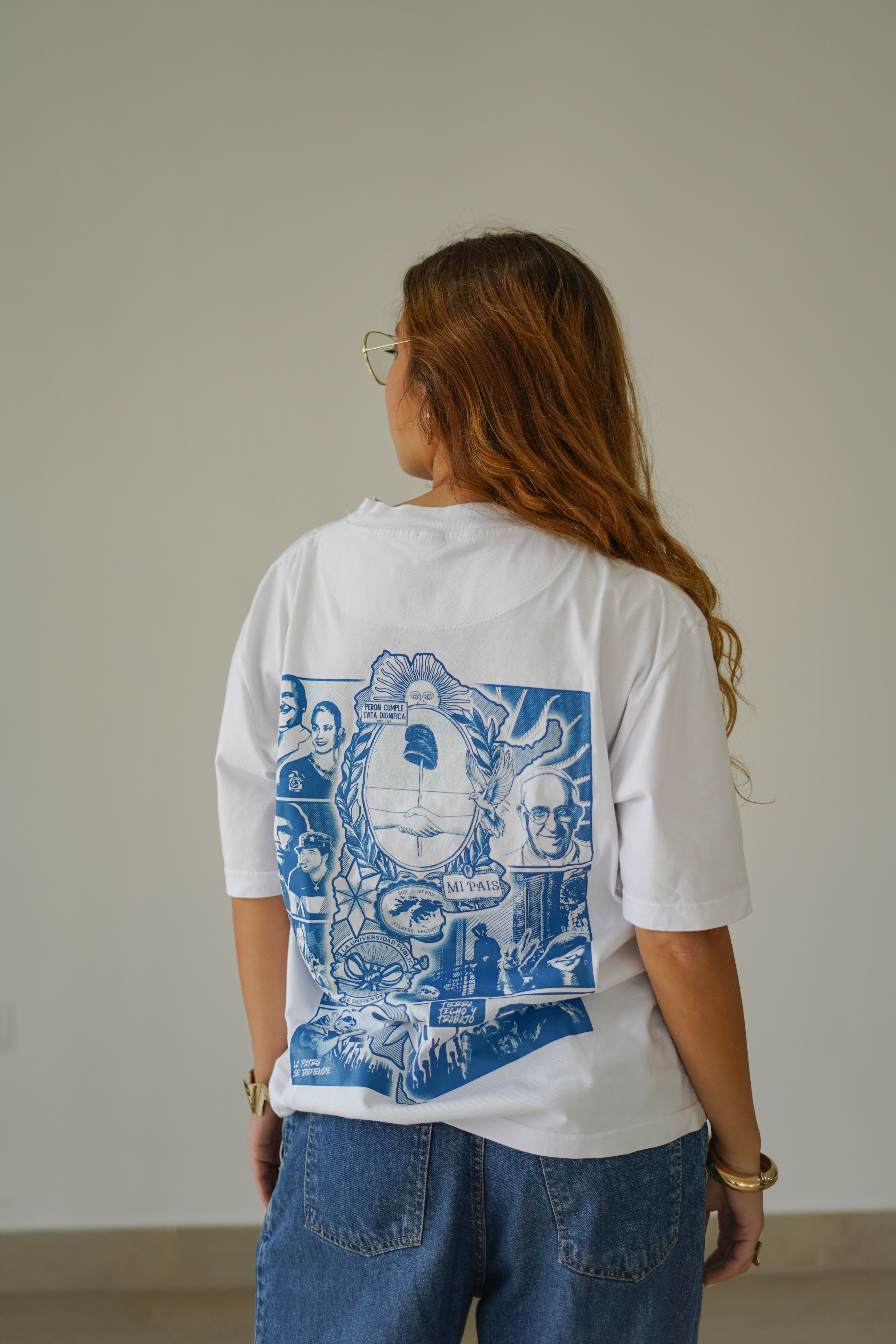 Remera Oversize de Resistencia | Tuc-Humano - Vista alternativa